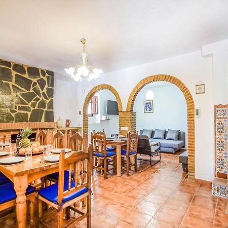 Amazing Home In Ronda With House A Panoramic View Exterior foto
